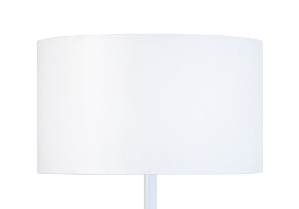 <tc>Candeeiro Pé Alto TRIDENT C  40cm - 1 Luz  </tc>