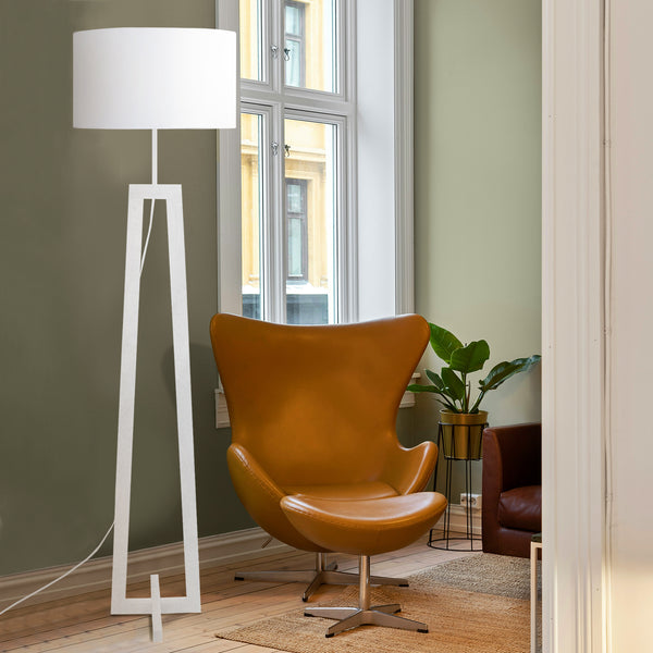<tc>Candeeiro Pé Alto VILI A  35cm - 1 Luz </tc>