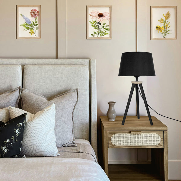 Lampe de chevet TOSEL UTGARD,bois, tissu , H44xD30xP30  cm.